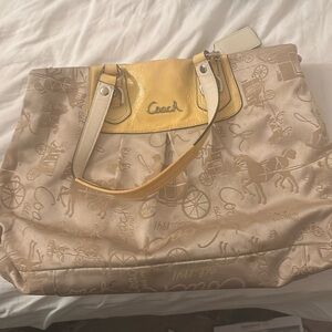 Coach Shoulder Bag